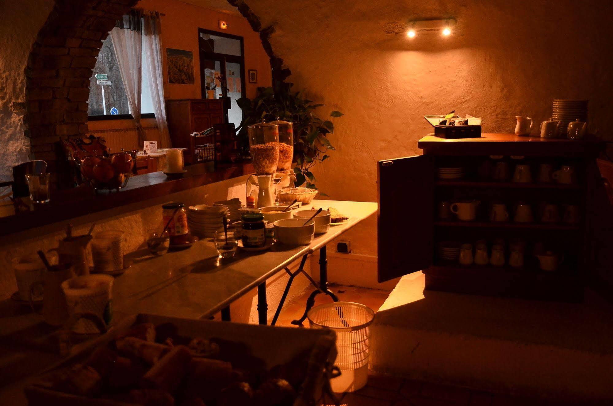 L'Auberge D'Eygliers エクステリア 写真